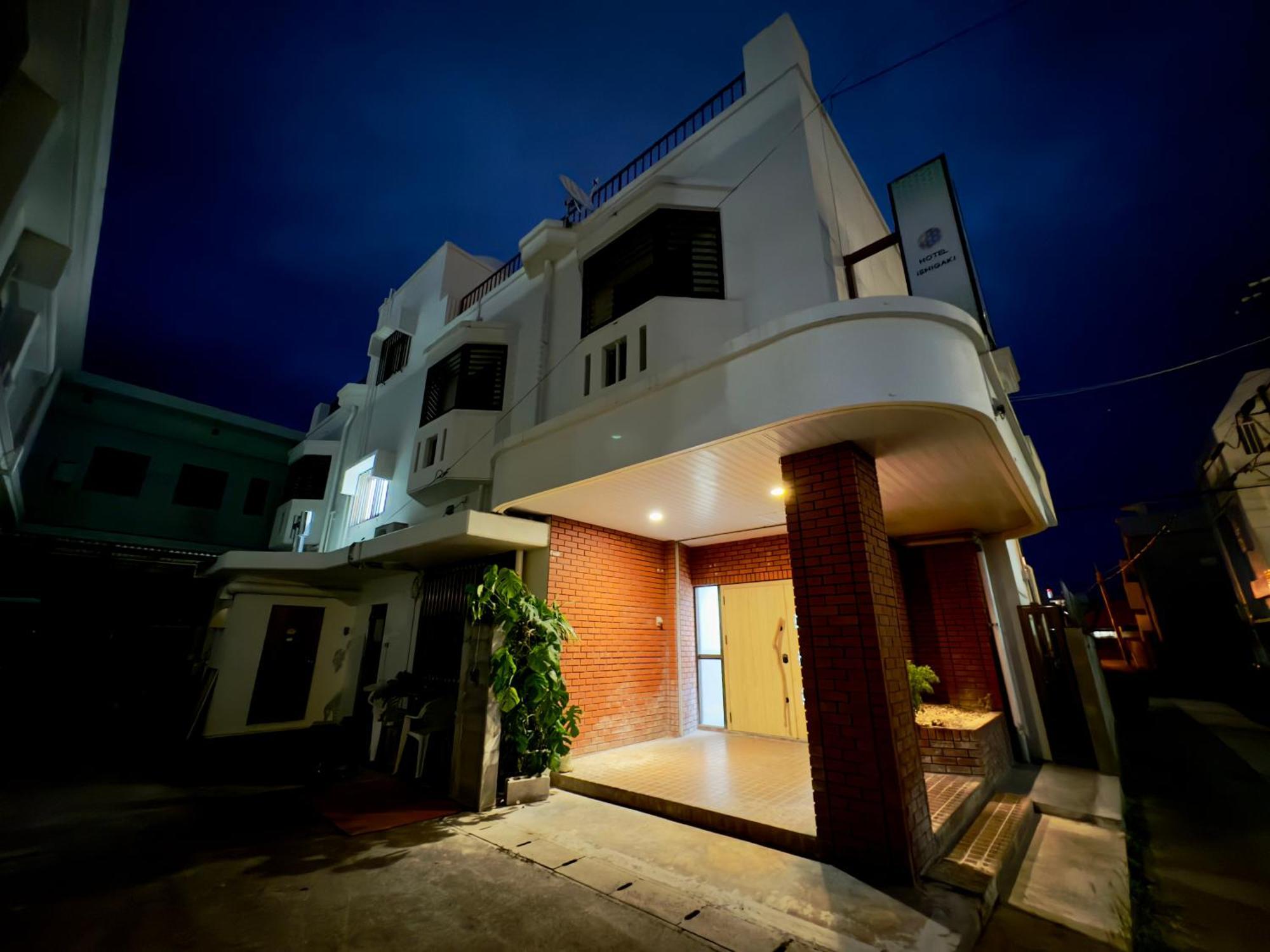 Hotel Ishigaki And Chikonkiya Екстериор снимка